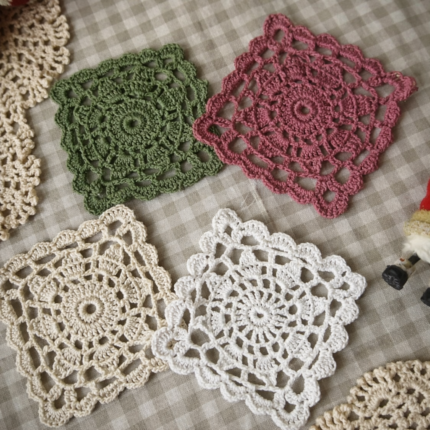 handmade-crochet-knit-coaster